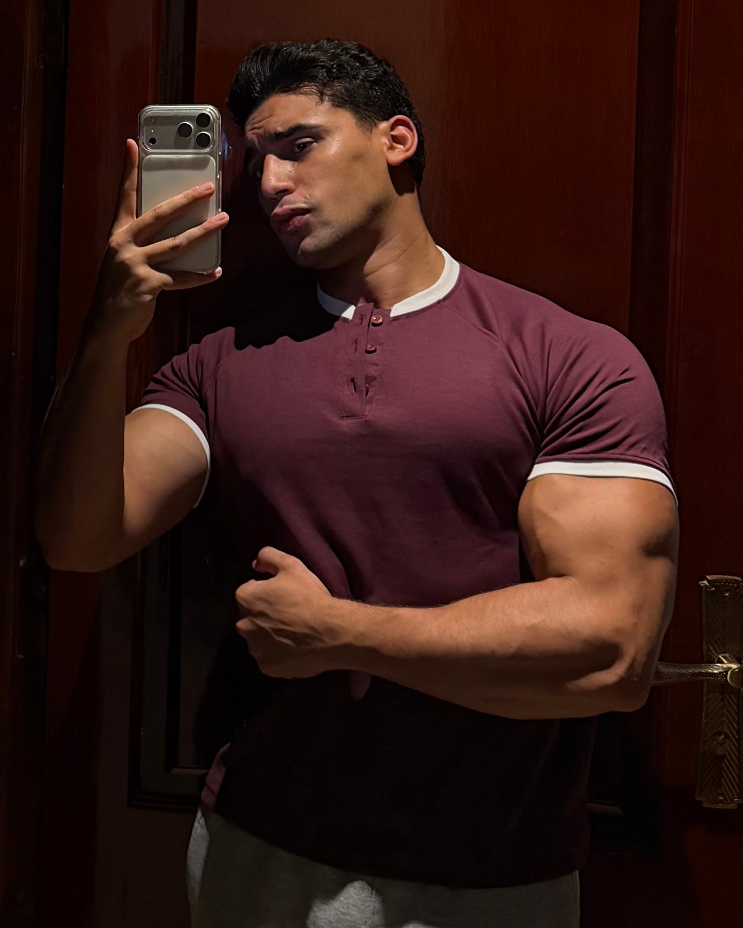 A CROPPED Z&I HENLY (BURGUNDY)