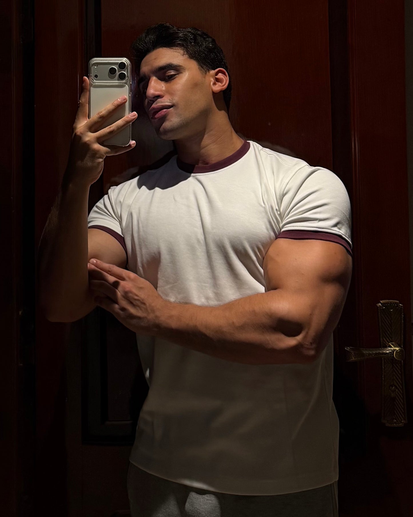 A FITTED RINGER TEE (WHITE)